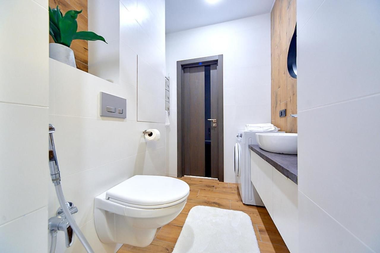 Апартаменты Modern apartment near the metro Минск-16