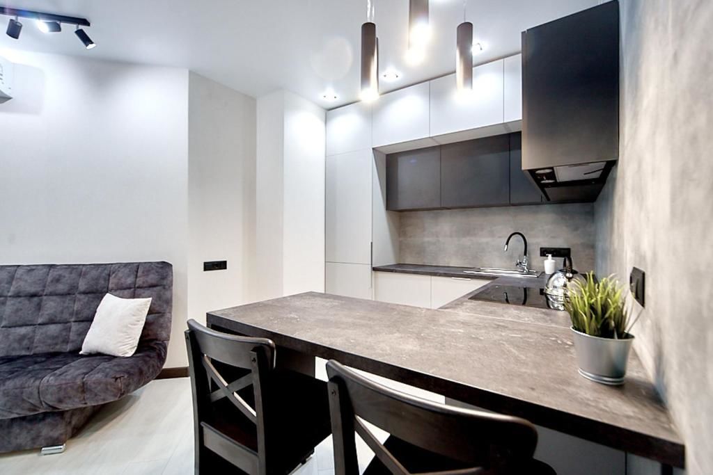 Апартаменты Modern apartment near the metro Минск-67