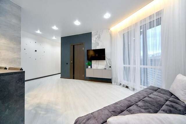 Апартаменты Modern apartment near the metro Минск-44