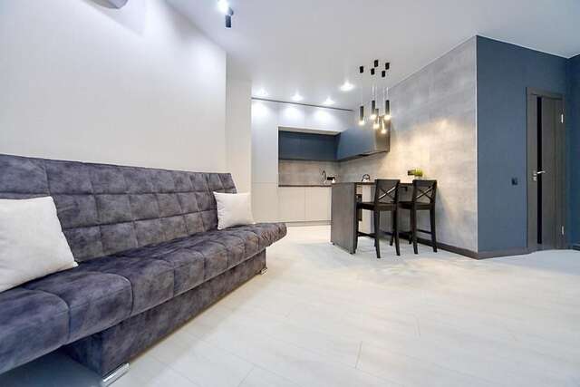 Апартаменты Modern apartment near the metro Минск-45