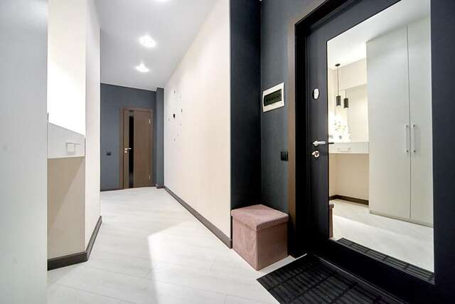 Апартаменты Modern apartment near the metro Минск-63