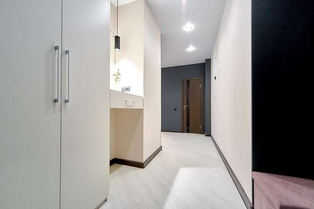 Апартаменты Modern apartment near the metro Минск-73